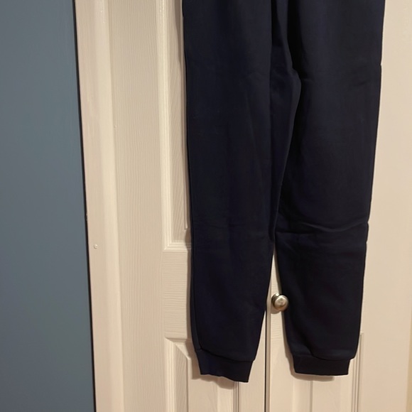 Champion sweat pants with cuffed bottom in navy blue size kids medium - Picture 5 of 6